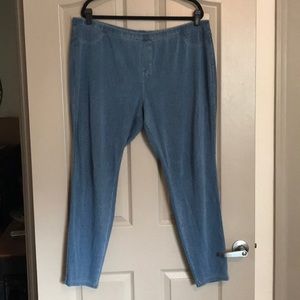 Women’s plus size jeggings